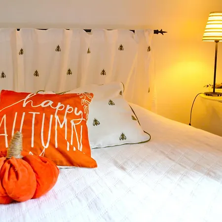 Les Oiseaux_a Avec Piscine Chauffee Дом отдыха *